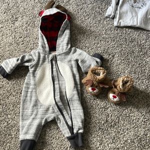 Reindeer outfit with slippers